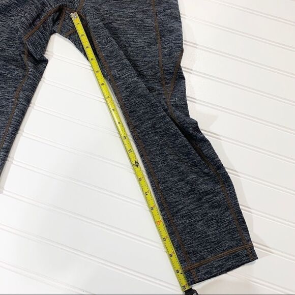 Athleta Heather Grey Crop Leggings Size XS - Picture 7 of 9